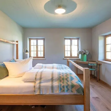 A Historic Gem With Wellness Comfort شقة Übersee