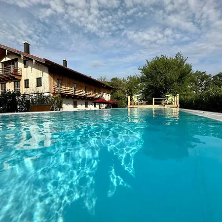 شقة A Historic Gem With Wellness Comfort
